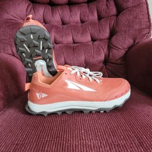 Womens Altra Running Shoe Size 8.5